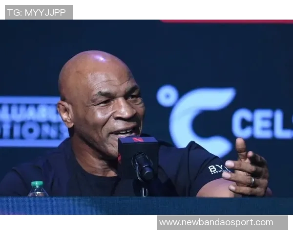 泰森承认未达最佳状态并称赞球队末节沟通配合出色